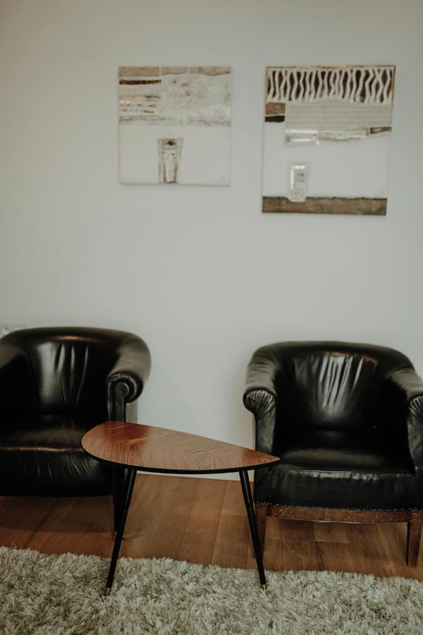 Bed & Breakfast Salon Win Wine Bar & *